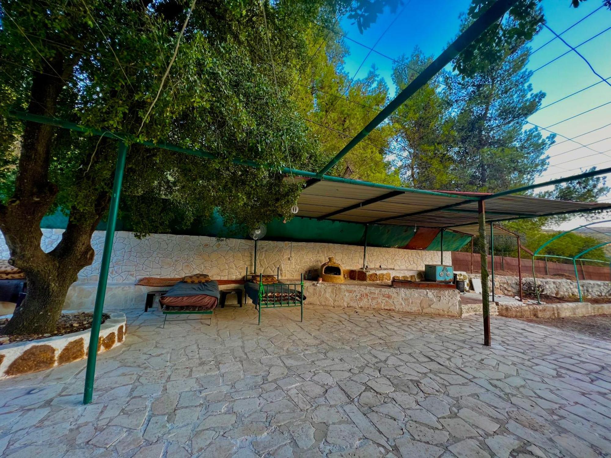 Oak Farm مزرعة الملّول Guest House Ajloun Exterior photo